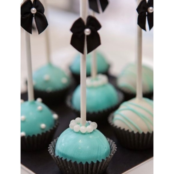 JUST LISTED - Picture 3 of 3